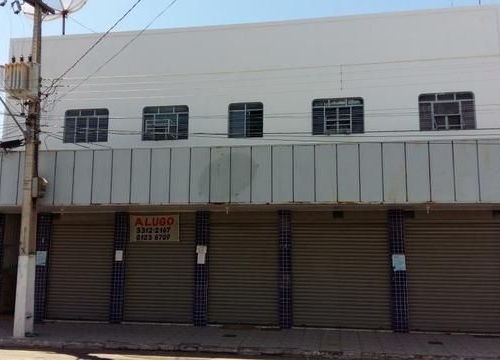 Ponto comercial com 10 salas para alugar