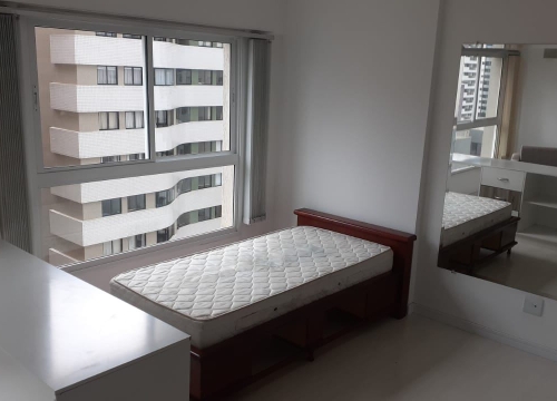 Apartamento com 1 quarto para alugar