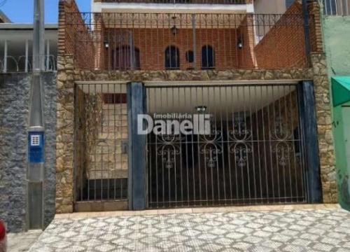 Casa com 4 quartos para alugar