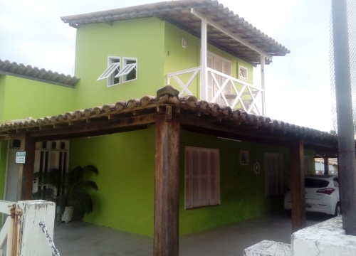 Casa com 4 quartos para alugar