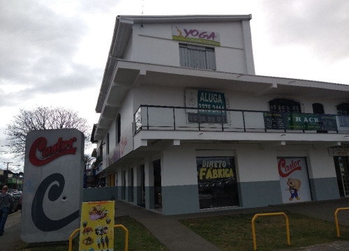 Sala comercial com 6 salas para alugar