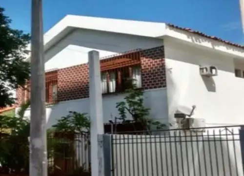 Casa com 4 quartos para alugar