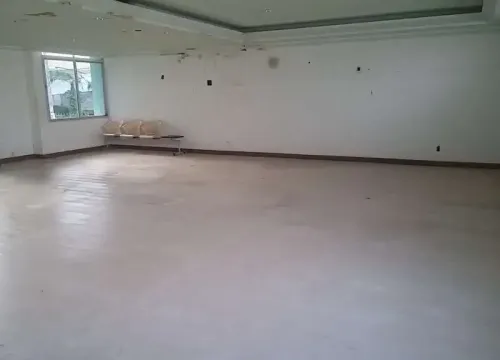 Casa comercial com 10 salas para alugar