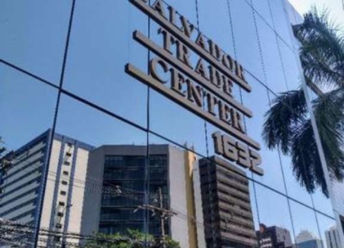 Sala comercial com 7 salas para alugar