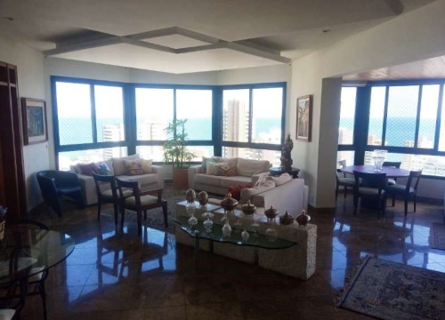 Apartamento com 4 quartos para alugar