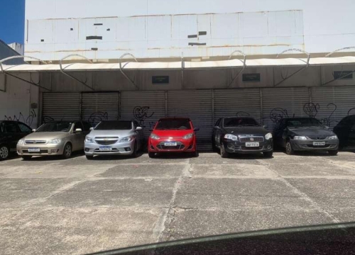 Ponto comercial com 1 sala para alugar