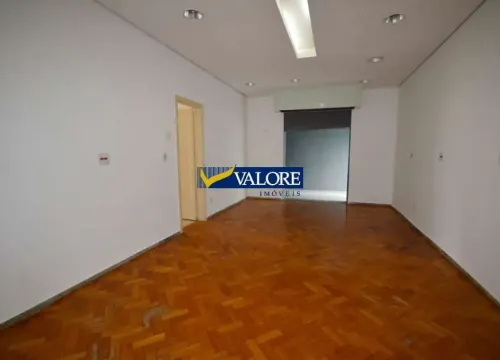 Casa comercial com 3 salas para alugar