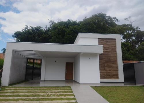 Captação de Casa em Condomínio a venda no bairro Centro, Ortigueira, PR