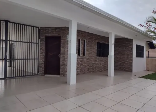 Casa com 3 quartos para alugar