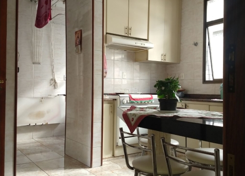 Apartamento com 4 quartos para alugar