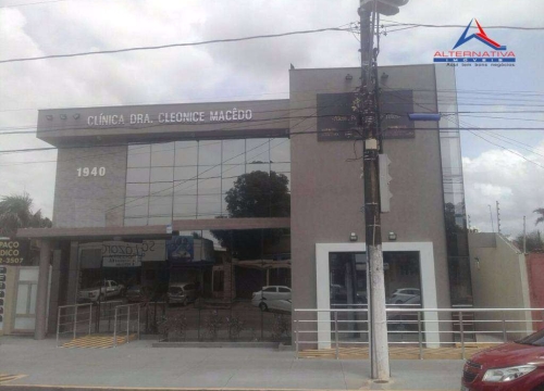 Sala comercial com 9 salas para alugar