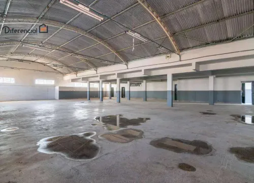 Barracão / Galpão / Depósito com 9 salas para alugar