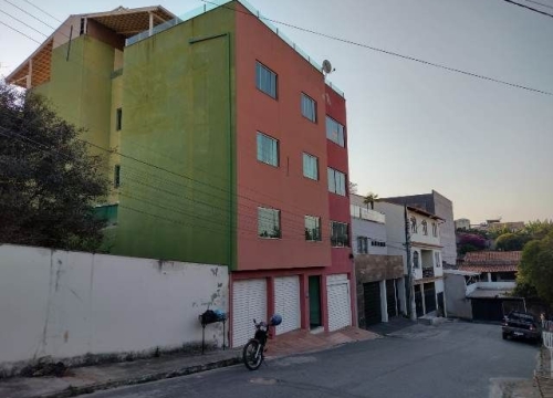 Apartamento com 3 quartos para alugar