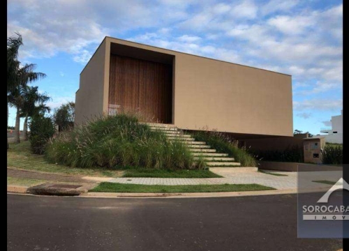 Casa em condomínio fechado com 4 quartos para alugar