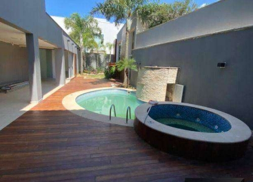 Casa em condomínio fechado com 4 quartos para alugar