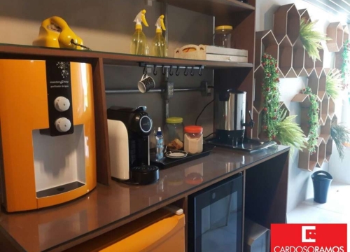Sala comercial com 9 salas para alugar