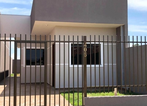 Casa com 2 quartos à venda
