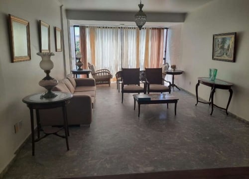 Apartamento com 4 quartos para alugar