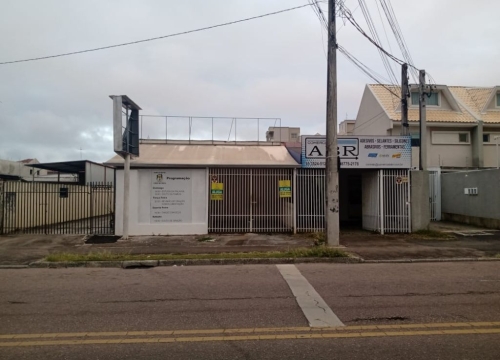 Ponto comercial com 1 sala para alugar