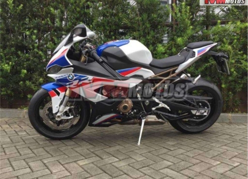 BMW S