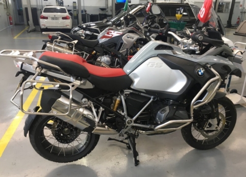 BMW R