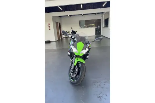 ★★C★★ Kawasaki Ninja a partir de 2009 650 R | Chaves na Mão