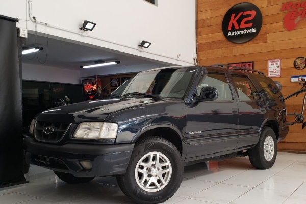 Chevrolet Blazer DLX 4.3 V6 4x2 1998  Chevrolet blazer, Suv, Tração  traseira