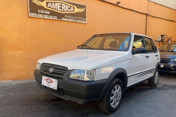 FIAT Uno Mille Economy Way 1.0 Fire 4p. Branca 2010 - Campo Grande