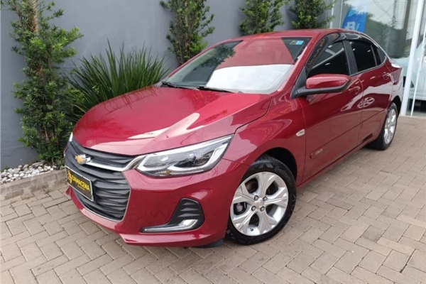 Comprar Hatch Chevrolet Onix Hatch 1.0 4P Flex Joy Prata 2018 em Botucatu-SP