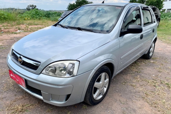 Chevrolet Corsa 1.4 Hatchback Maxx 8v 4p à venda em Jundiaí - SP