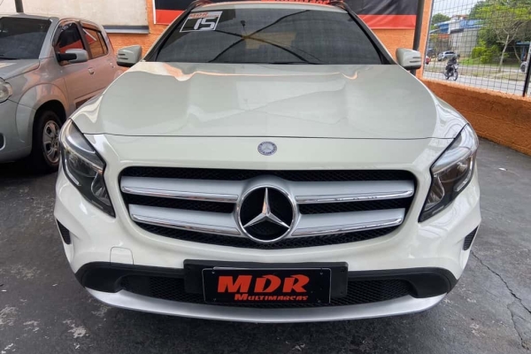 MERCEDES-BENZ GLA-200 a gasolina Usados e Novos - São José Dos