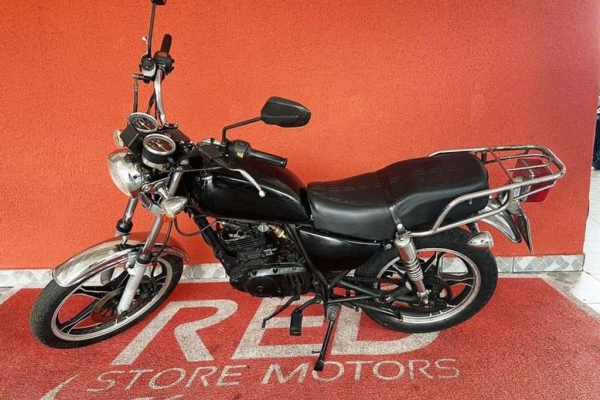 Comprar Suzuki Intruder 125 Vermelho 2011 em Botucatu-SP