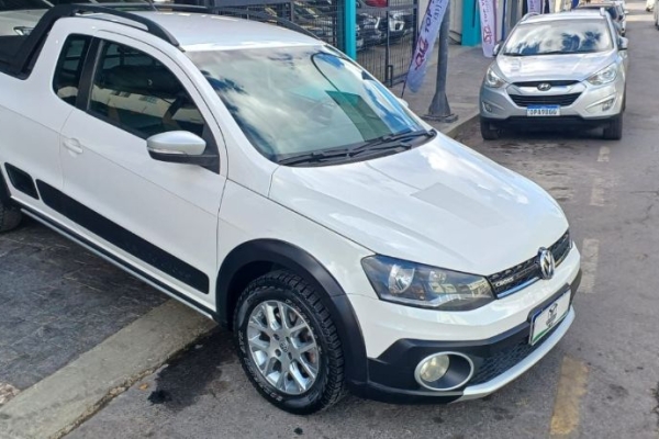 VOLKSWAGEN SAVEIRO 1.6 CROSS CE 8V 2P 2016 - Carros usados e