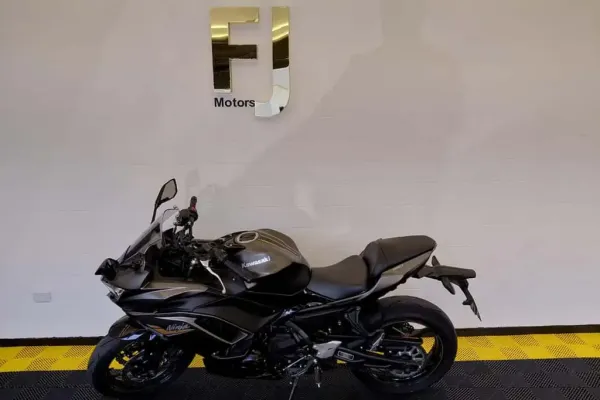 Kawasaki Ninja a partir de 2019 Zx-11 1100cc | Chaves na Mão