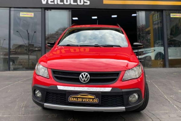 Comprar Picape Volkswagen Saveiro 1.6 16v G6 Cross Cabine Dupla Flex  Vermelho 2015 em Bauru-SP