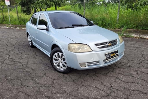 Chevrolet Astra a partir de 2007 em Duque de Caxias - RJ | Chaves na Mão Chevrolet Astra a partir de 2007 em Duque de Caxias - RJ | Chaves na Mão