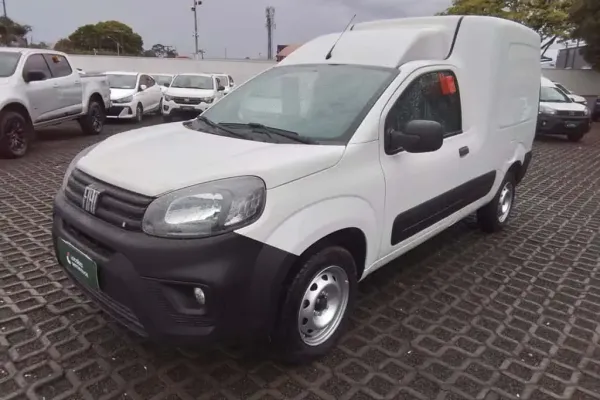 Vans/Minivans à venda em Santa Bárbara D'Oeste SP Chaves na Mão