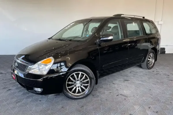 Kia Carnival a partir de 2000 Ex V6 24v 4p Chaves na Mão