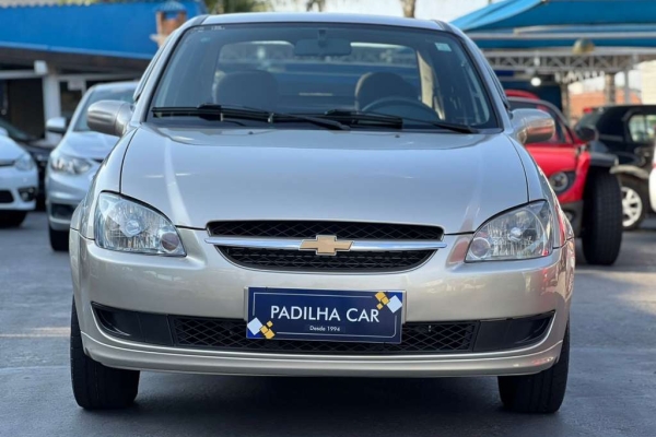 Comprar Sedan Chevrolet Corsa Sedan 1.0 4P Classic Life Prata 2010 em  Sorocaba-SP