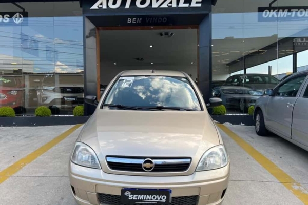 comprar Chevrolet Corsa Hatch em Jacareí - SP