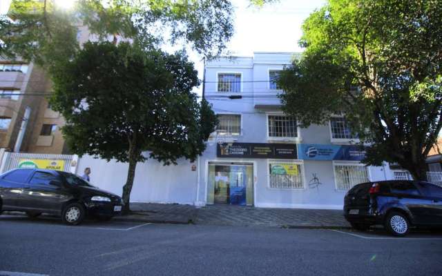 Prédio para alugar na Rua Lamenha Lins, 981, Centro, Curitiba, 1462 m2 por R$ 24.000