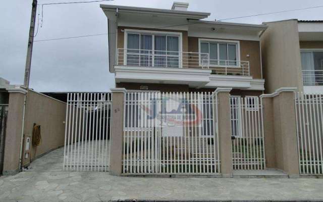 Casa com 5 dormitórios à venda, 313 m² por R$ 1.100.000,00 - Vila Bancária - Campo Largo/PR