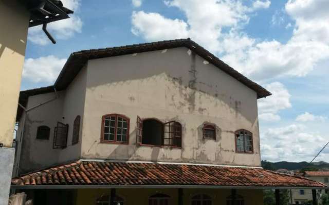 Casa com 9 quartos para alugar na Sargento Francisco, 49, Água Limpa, Ouro Preto por R$ 3.000