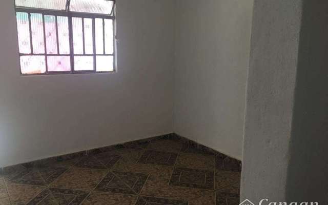Barracão / Galpão / Depósito com 1 sala para alugar na Lindéia, Belo Horizonte  por R$ 650