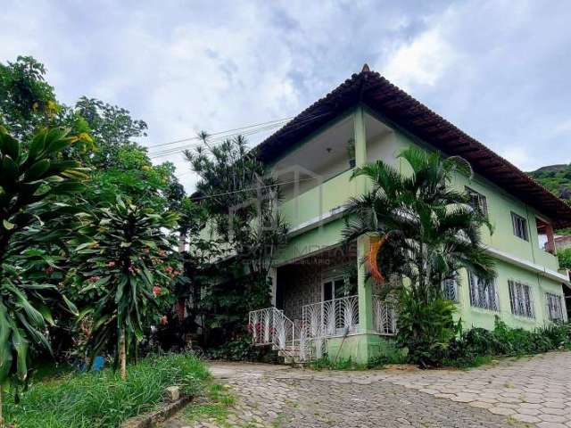 Casa com 7 quartos à venda na Travessa Frederico Ozanan, 600, Santa Tereza, Vitória, 750 m2 por R$ 980.000