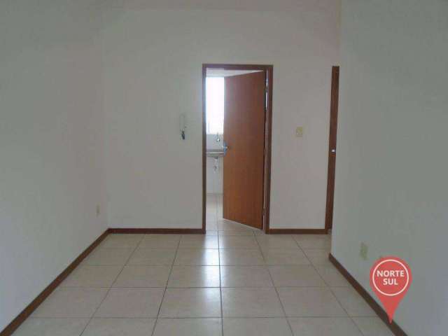 Apartamento com 2 dormitórios à venda, 60 m² por R$ 250.000,00 - Jardim Petrópolis - Betim/MG