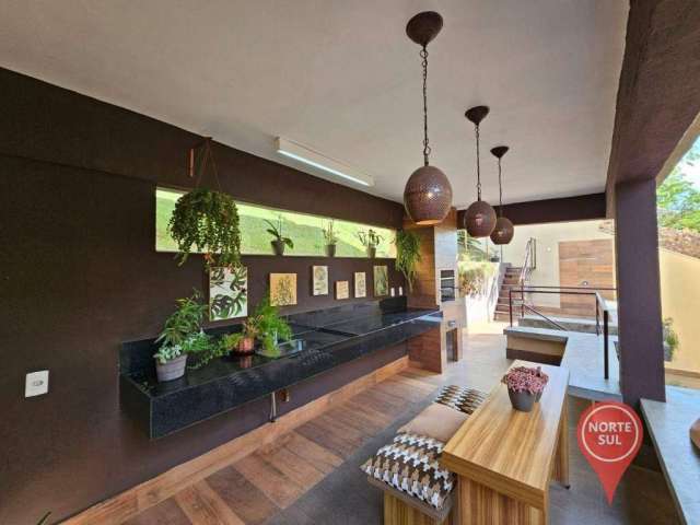 Casa semi-mobiliada com 4 dormitórios à venda, 306 m² por R$ 2.200.000 - Buritis - Belo Horizonte/MG