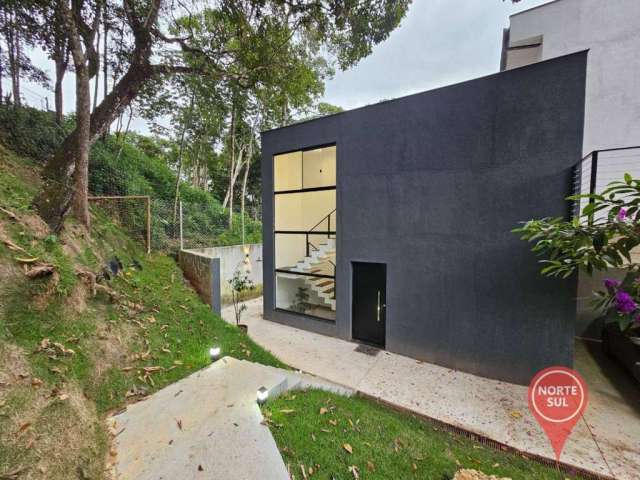 Casa com 4 dormitórios à venda, no Condomínio Ville de Montagne, 285 m² por R$ 1.950.000