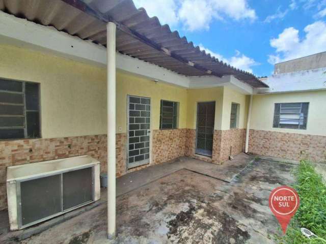Casa com 3 dormitórios para alugar, 70 m² por R$ 1.580,00/mês - Estrela do Oriente - Belo Horizonte/MG