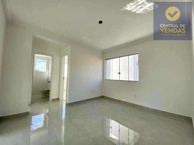 Apartamento com 2 quartos à venda na Rua Maria Aline Lopes, 365, Piratininga (Venda Nova), Belo Horizonte, 45 m2 por R$ 205.000